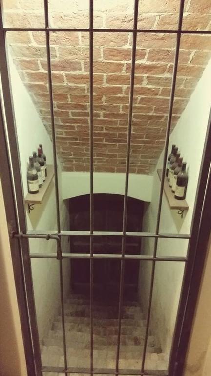 Вилла La Cascina Del Castello Асти Экстерьер фото